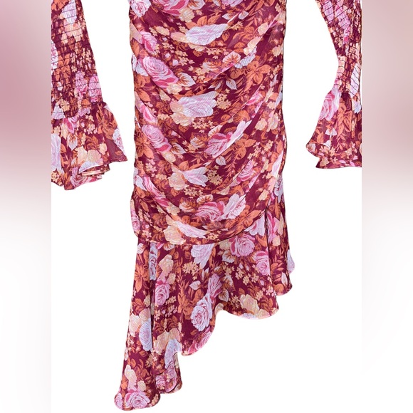 NWT Wayf Rosie Floral Mini Dress in Red Roses - Picture 3 of 7